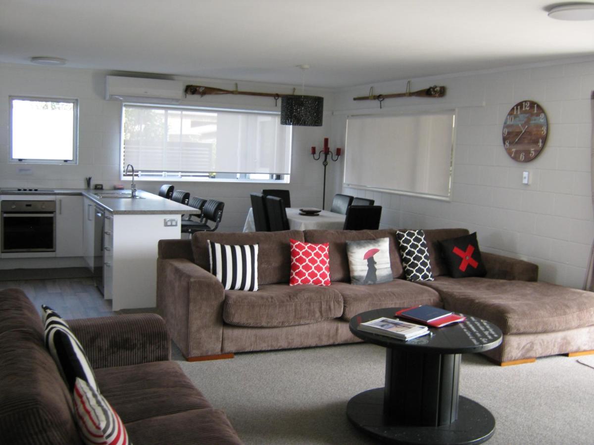 Harbour Inn Whangamata Zewnętrze zdjęcie
